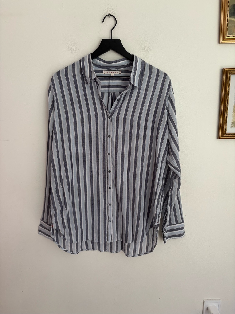 XIRENA Classic Blue Grey Vertical Stripe Button-Up Chic Shirt Women’s Large